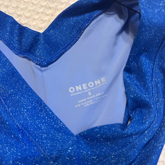 Oneone brand new swimsuit - Picture 3 of 4